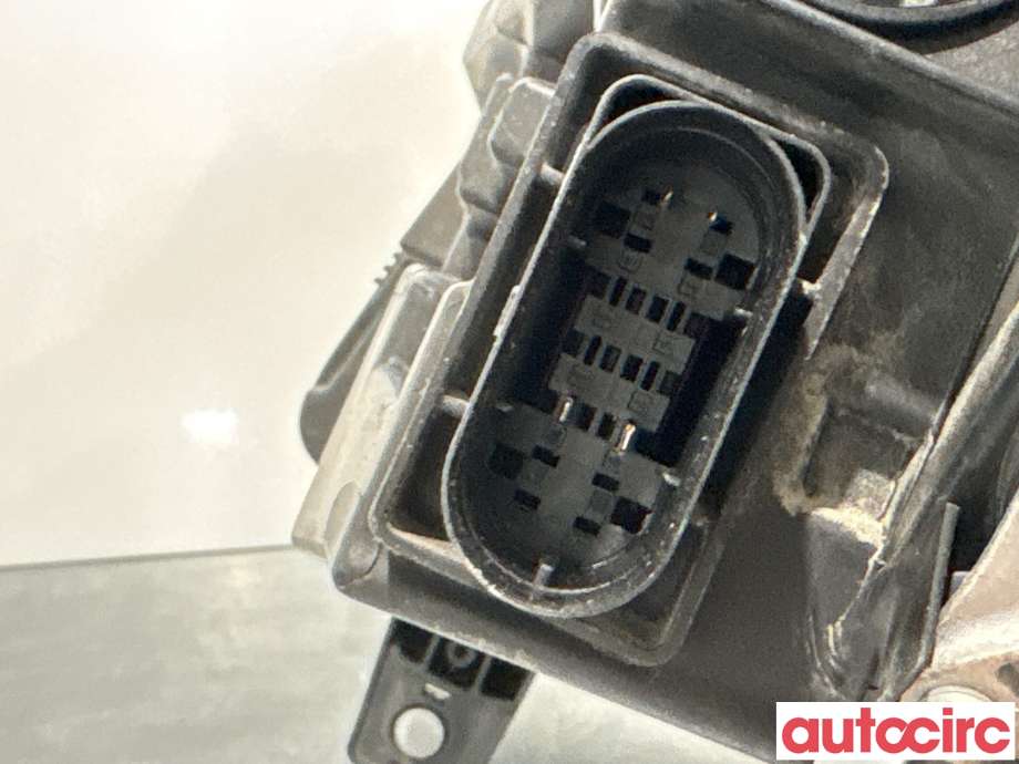 Frontlykt høyre halogen til Mercedes Sprinter 2018-->> (907/910) (907/910) (MERCEDES|A9109068200|90139119|A9109065100)