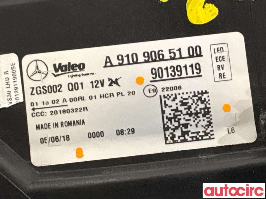 Frontlykt høyre halogen til Mercedes Sprinter 2018-->> (907/910) (907/910) (MERCEDES|A9109068200|90139119|A9109065100)