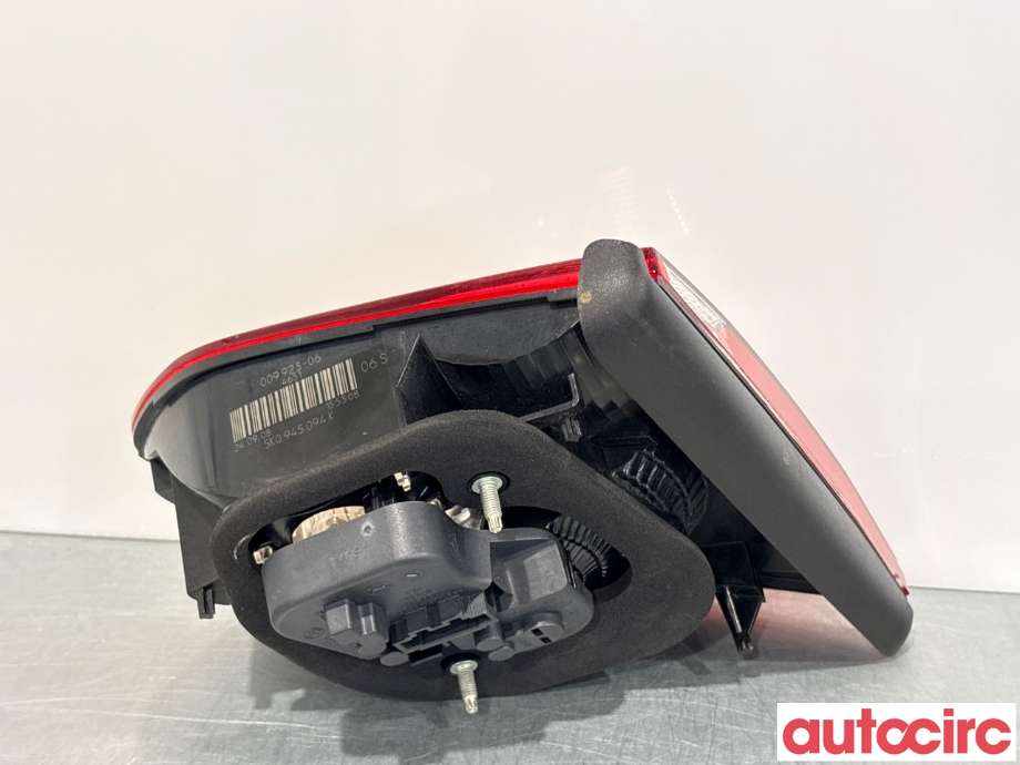 Baklykt høyre indre til VW Golf VI 2008-2012 (VOLKSWAGEN|5K0945094AA|009923-06|5K0945094K)