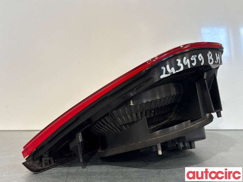 Baklykt høyre indre til VW Golf VI 2008-2012 (VOLKSWAGEN|5K0945094AA|009923-06|5K0945094K)