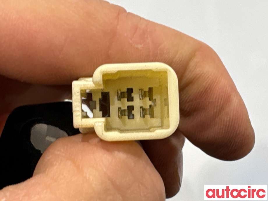 Bilstereo høyttaler til Mitsubishi ASX 2010-2019 (MITSUBISHI|8720A136|)