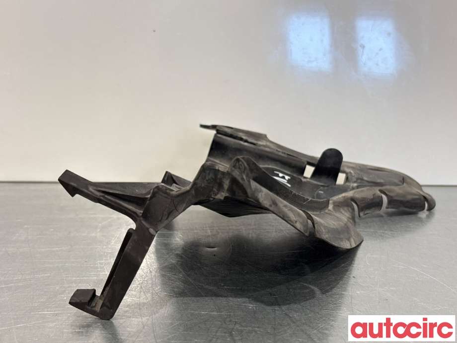 Diverse deler til Volvo XC70 2008-2013 (Type II, Fase 1) (VOLVO|30796389|)