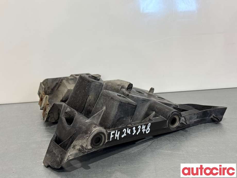 Diverse deler til Volvo XC70 2008-2013 (Type II, Fase 1)  (VOLVO|31265521||31214961)