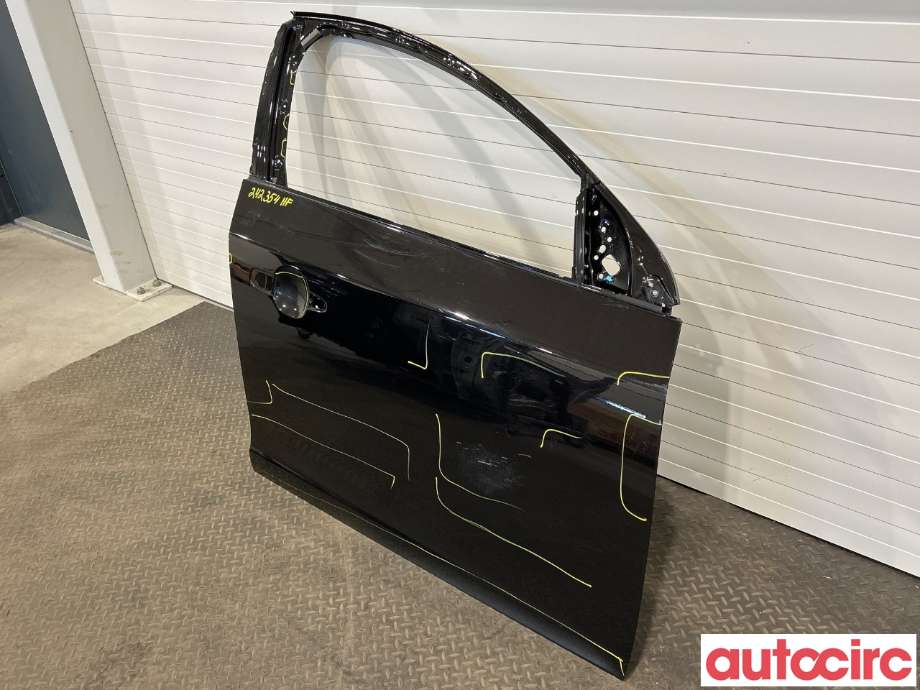 Dør høyre foran til Volvo V60/V60 CC 2013-2018 (Type I, Fase 2)  (VOLVO|32228971|)