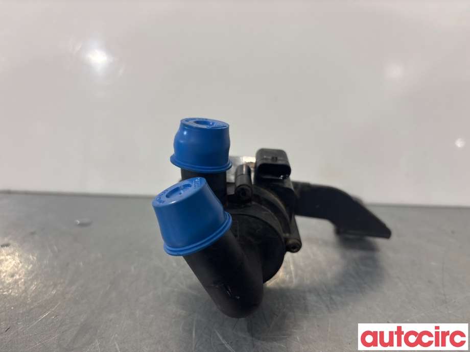 Sirkulasjonspumpe til VW Golf VI 2008-2012 (VOLKSWAGEN|5N0965561|701713080)