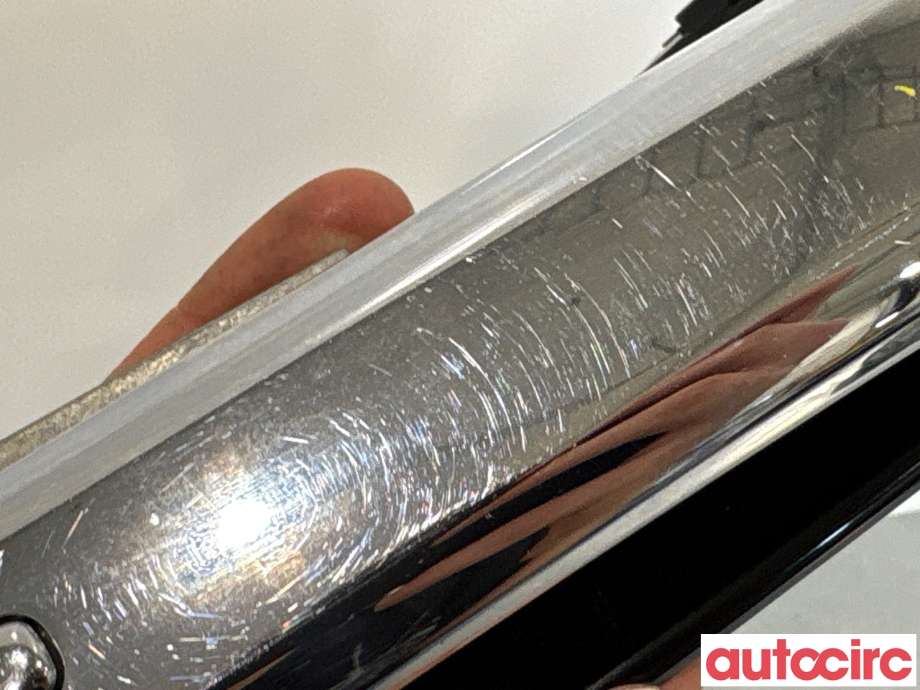 Dørhåndtak utv høyre foran til Dodge RAM 2009-2018 (Type IV)  (DODGE|1UJ881X8AF|773842AE)