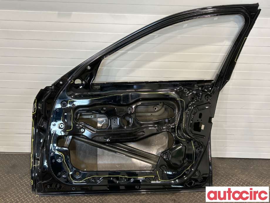 Dør høyre foran til BMW 5-Serie 2010-2017 (F10/F11) (F10/F11) (BMW|41009628754|)
