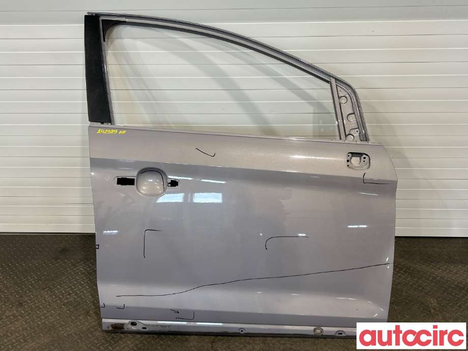 Dør høyre foran til Ford Kuga 2008-2012 (Type I) (FORD|1712678|)