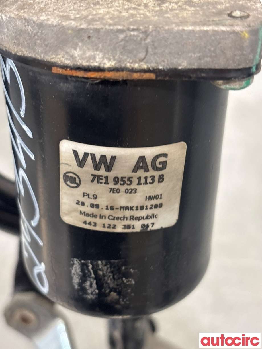 Viskermotor frontrute til VW Amarok 2016-2022 (Type I, Fase 2)  (VOLKSWAGEN|7E1955113B|)