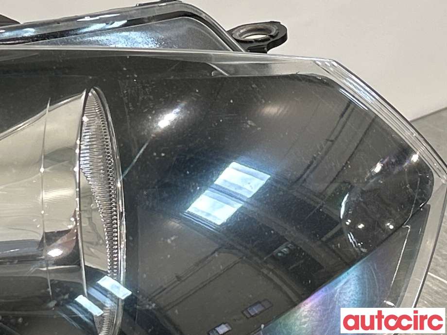Frontlykt høyre halogen til VW Golf VI 2008-2012  (VOLKSWAGEN|5K1941006L|)