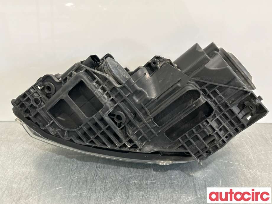 Frontlykt høyre halogen til VW Golf VI 2008-2012  (VOLKSWAGEN|5K1941006L|)