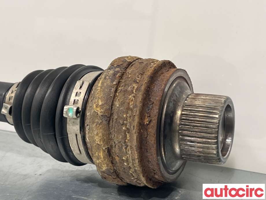 Drivaksel høyre bak til Audi A4 2007-2014 (Type IV) (B8) (B8) (AUDI|8K0501203MX||8K0501203M)