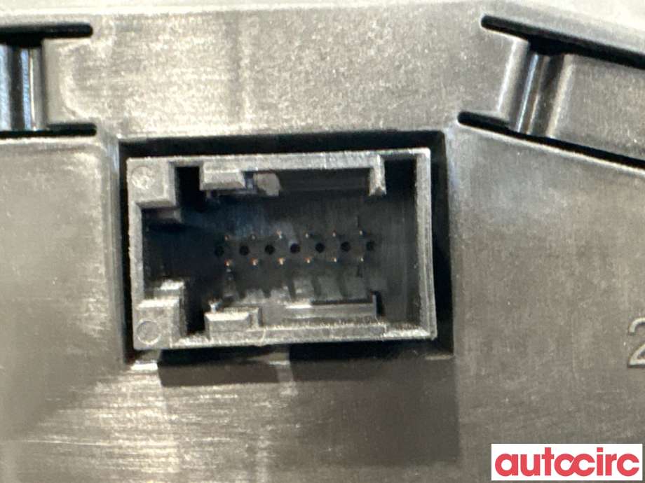 Instrumentpanel til Ford Focus 2014-2018 (Type III, Fase 2) (FORD|2303634|2640243-05|F1ET-10849-BJE)