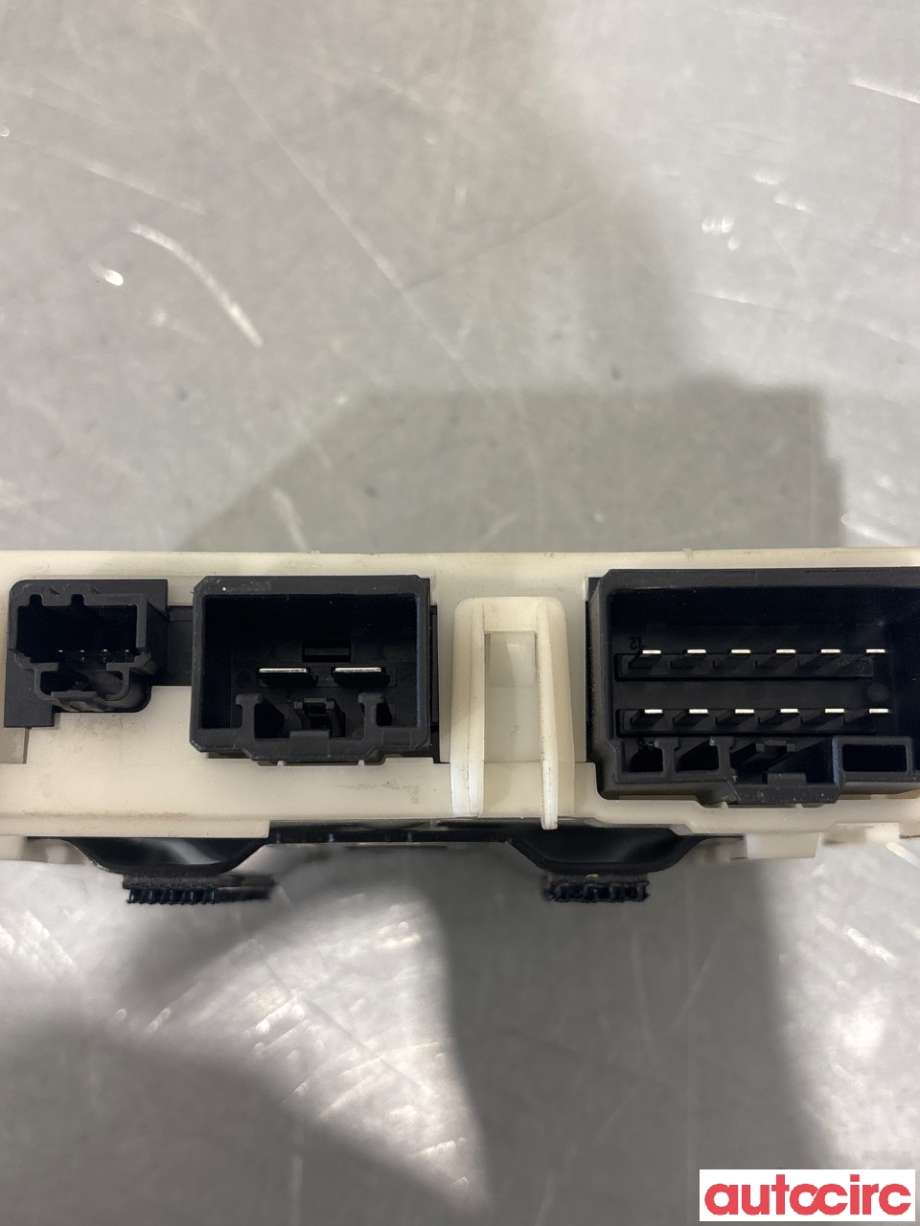 Styreenhet hengerfeste til Ford Transit Connect 2013-2018 Type II, Fase 1 (FORD|2469559|28512454|DT1J-19H378-CE)