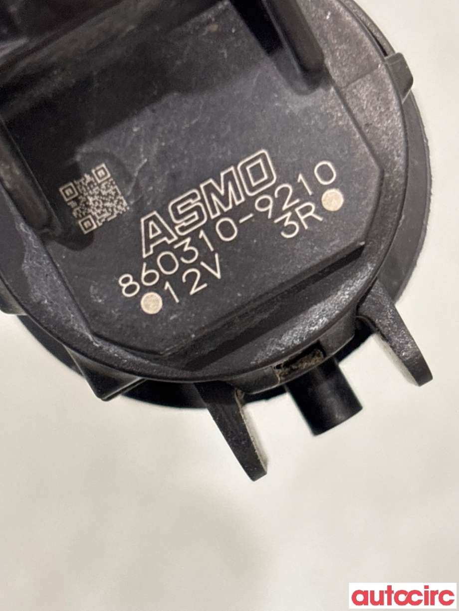 Spylerpumpe foran til Mazda 3 2013-2016 (Type III, Fase 1) (MAZDA|BBP1-67-482|)
