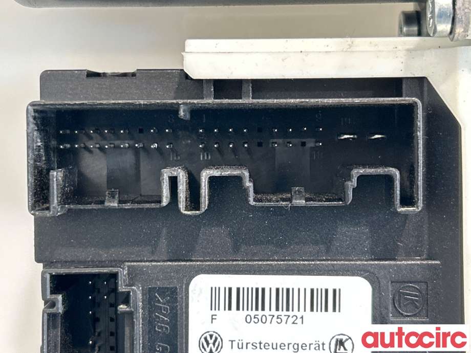Ruteheis høyre foran til VW Golf VI 2008-2012 (VOLKSWAGEN|5K0959702E||1K0959792R)