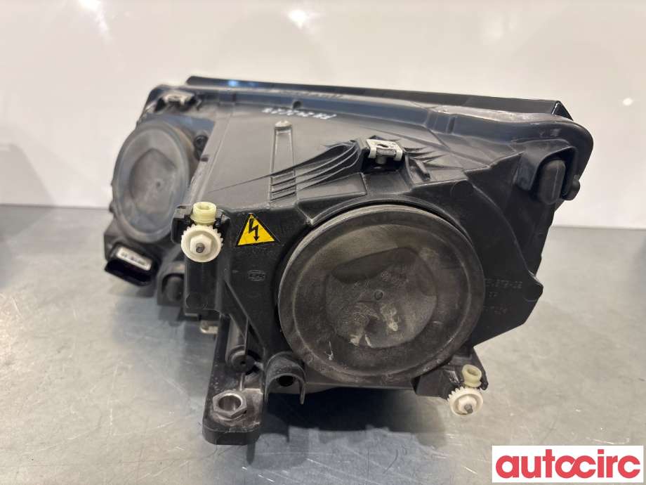 Frontlykt høyre halogen til VW Tiguan 2011-2016 (Type I, Fase 2)  (VOLKSWAGEN|5N1941044B||5N1941034)