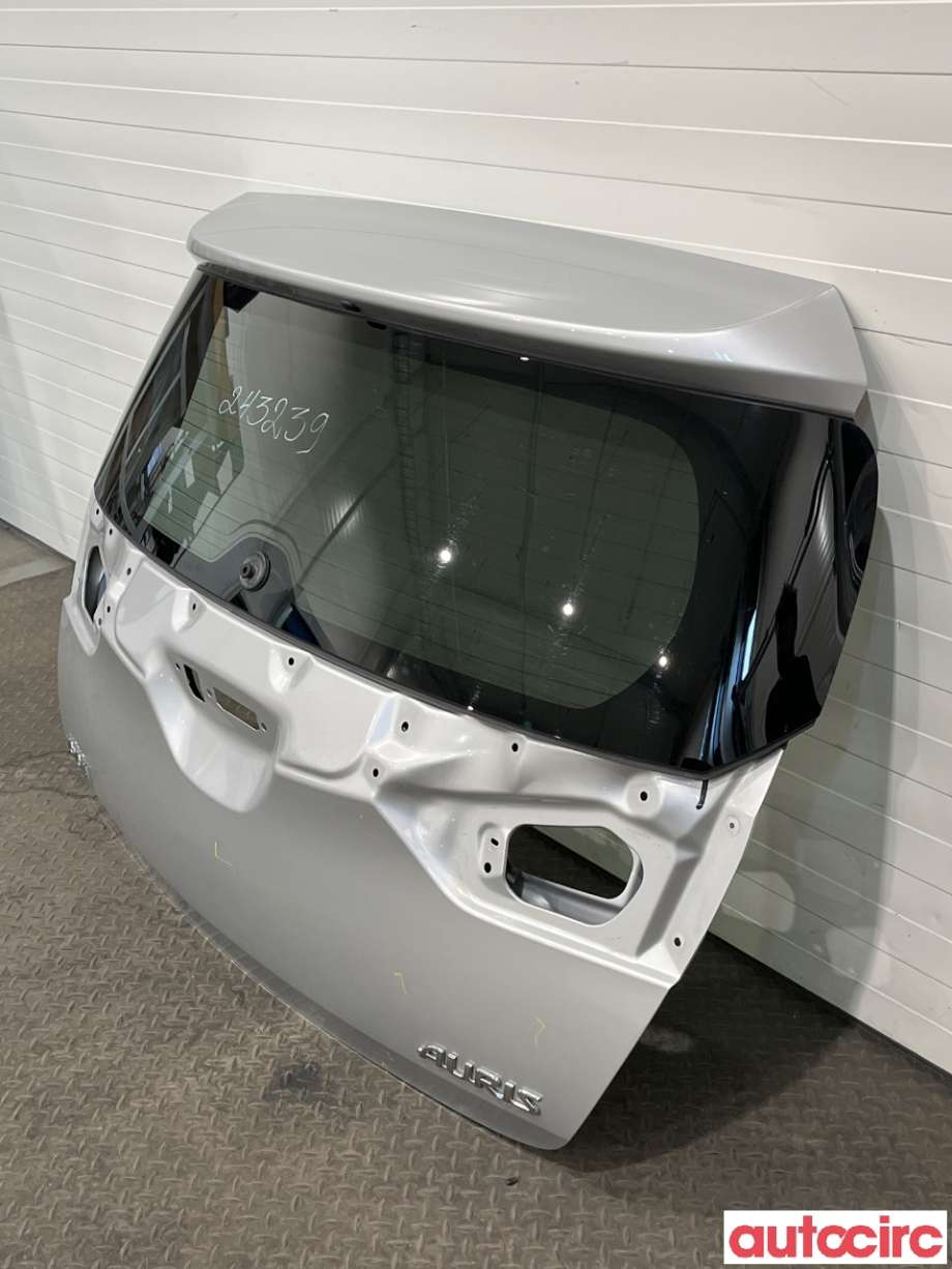 Bakluke combi til Toyota Auris 2015-2019 (Type II, Fase 2)  (TOYOTA|6700502290)
