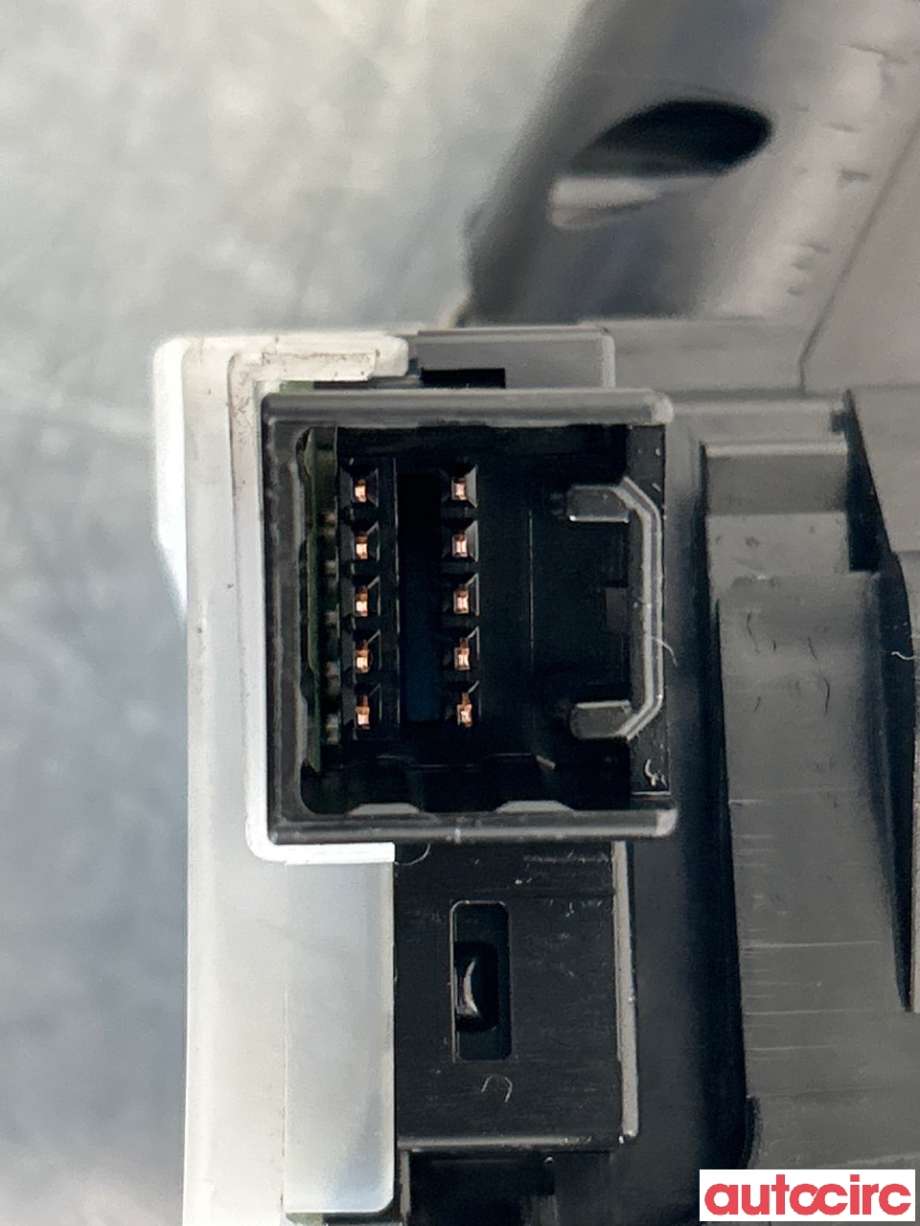 Bryter combi til Mitsubishi ASX 2010-2019 (MITSUBISHI|8600A405||8617A013)