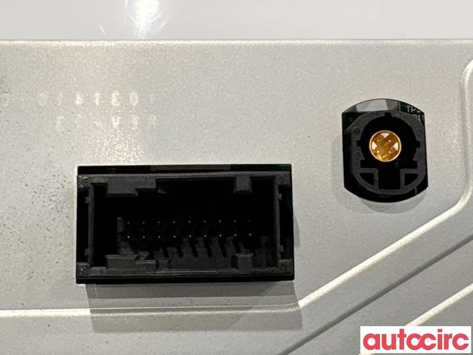 Instrumentpanel til Tesla Model S 2016-2021 (Fase 2) (TESLA|1004788-00-E|)