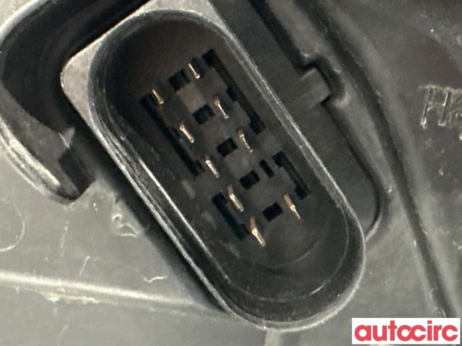 Frontlykt venstre halogen til VW Amarok 2016-2022 (Type I, Fase 2)  (VOLKSWAGEN|2H1941017A|90062211|2H1941015AF)