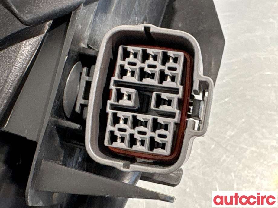 Frontlykt høyre halogen til Mazda 3 2013-2016 (Type III, Fase 1) (MAZDA|BHR2-51-031B||BHR251030)