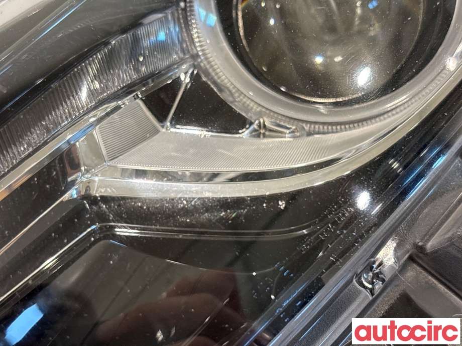 Frontlykt venstre halogen til Mazda 3 2013-2016 (Type III, Fase 1)  (MAZDA|BHR2-51-041B||BHR251040)