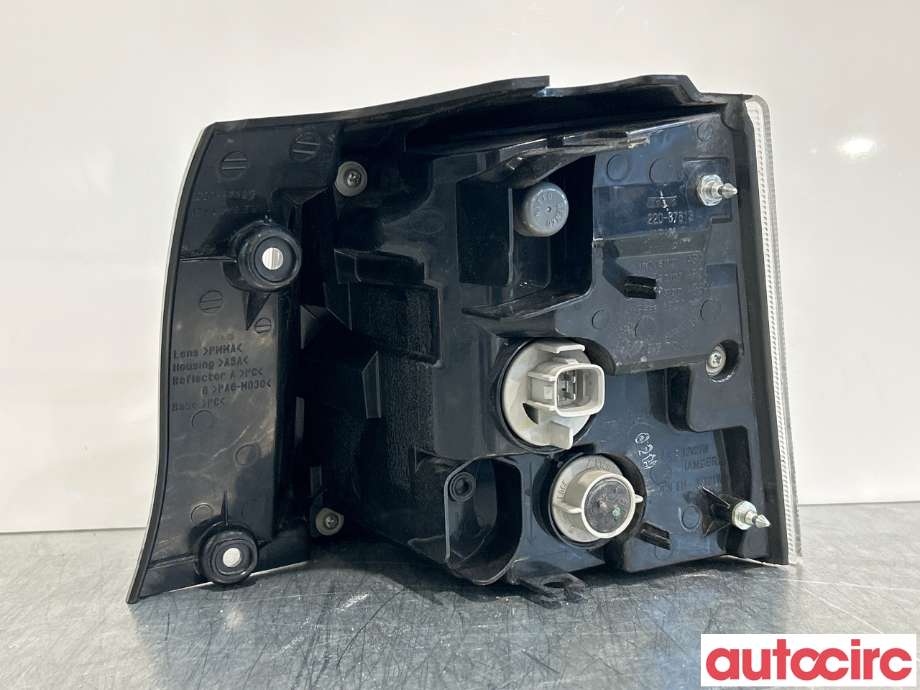 Baklykt venstre til Mitsubishi Outlander 2010-2012 (Type II, Fase 2) (MITSUBISHI|8330A379|)