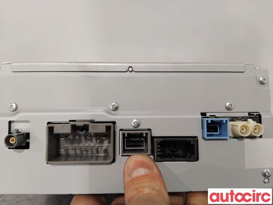 Bilstereo til Volvo V70 2007-2013 (Type III, Fase 1) (VOLVO|36050580|HBVE901A|31358314)