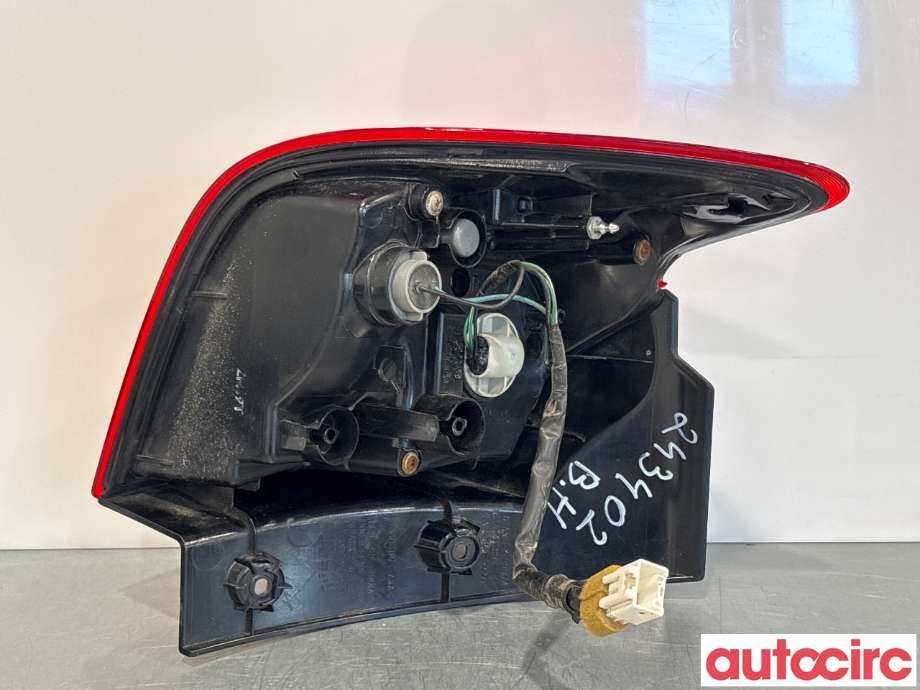 Baklykt høyre til Mitsubishi ASX 2010-2019  (MITSUBISHI|8330A690|)