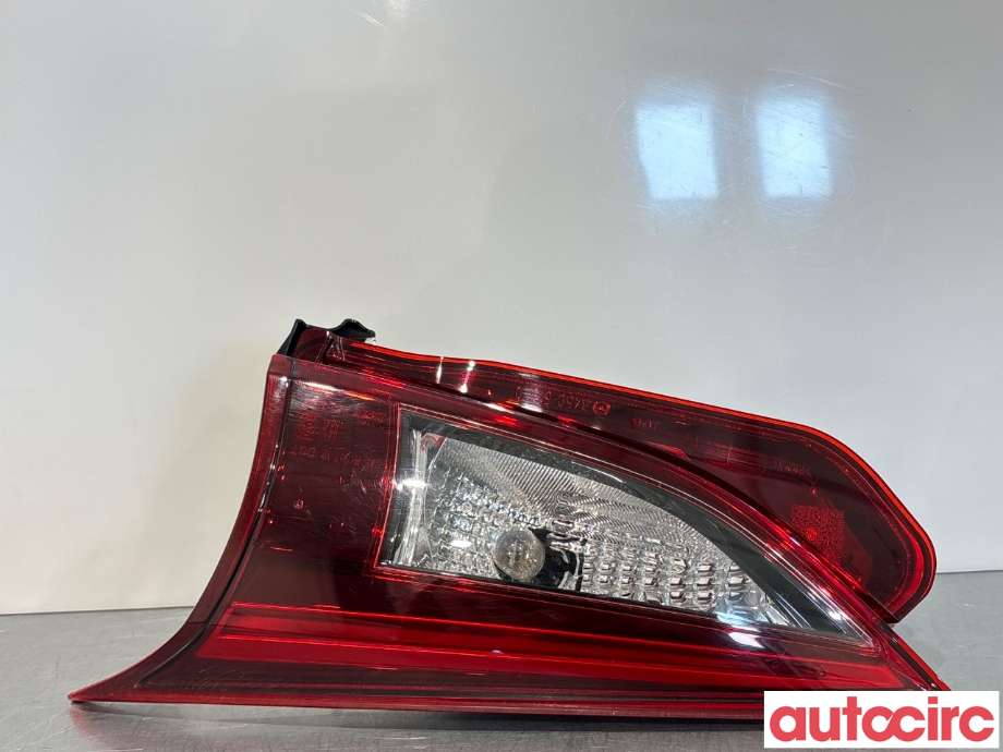 Baklykt høyre indre til Mazda 3, 2013-2016 (Type III, Fase 1) (MAZDA|B45D-51-3F0D)