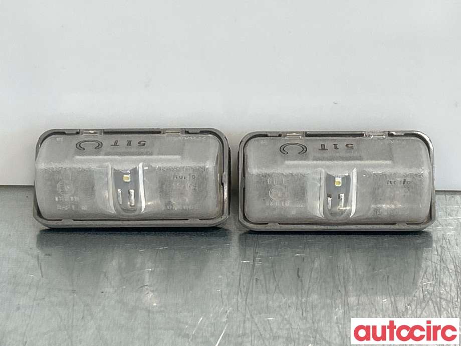 Skiltlys til Toyota RAV4 2019-->> (Type V) (TOYOTA|8120433030|)