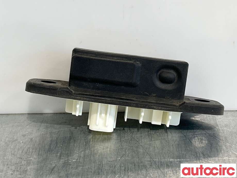 Bakluke/bakdør håndtak til Toyota RAV4 2019-->> (Type V) (TOYOTA|8484047040|8484058010|)