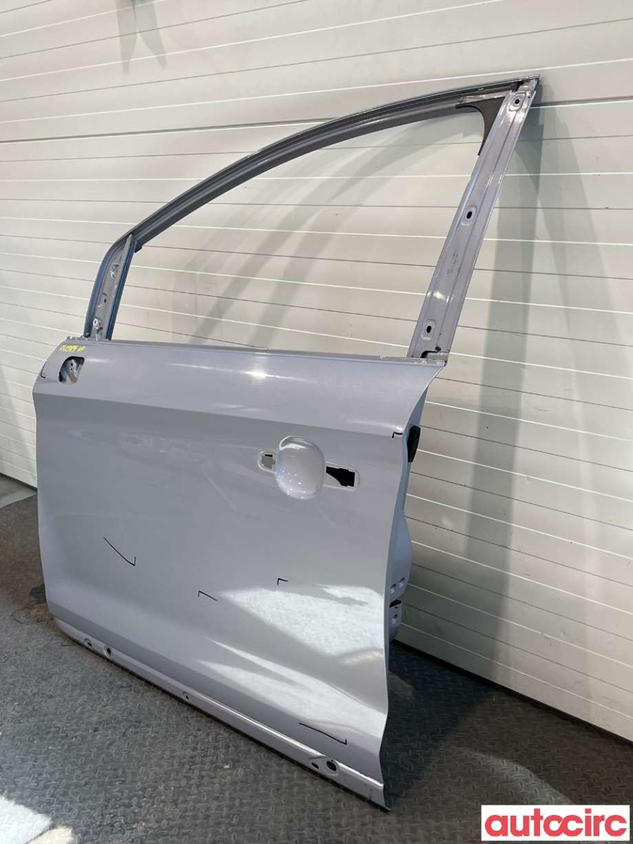 Dør venstre foran til Ford Kuga 2008-2012 (Type I)  (FORD|1712679|P8V41-S20125-AC)