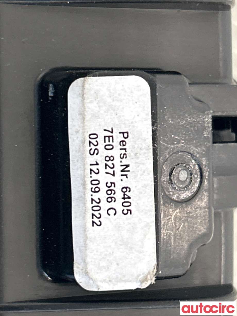Bakluke/bakdør håndtak til VW Caddy 2020-->> (Type IV)  (7E0827566C|)
