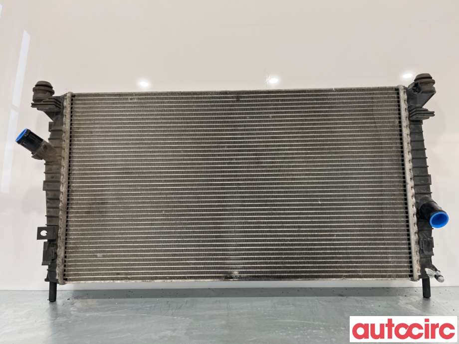 Radiator (manuell gir) til Ford Focus 2008-2010 (Type II, Fase 2)  (FORD|1897406|3M5H8005TL|)