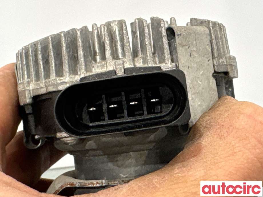 Bremsefordeler til VW E-Up 2013-2019 (VOLKSWAGEN|12E614307B|0132018012|12E614307D)