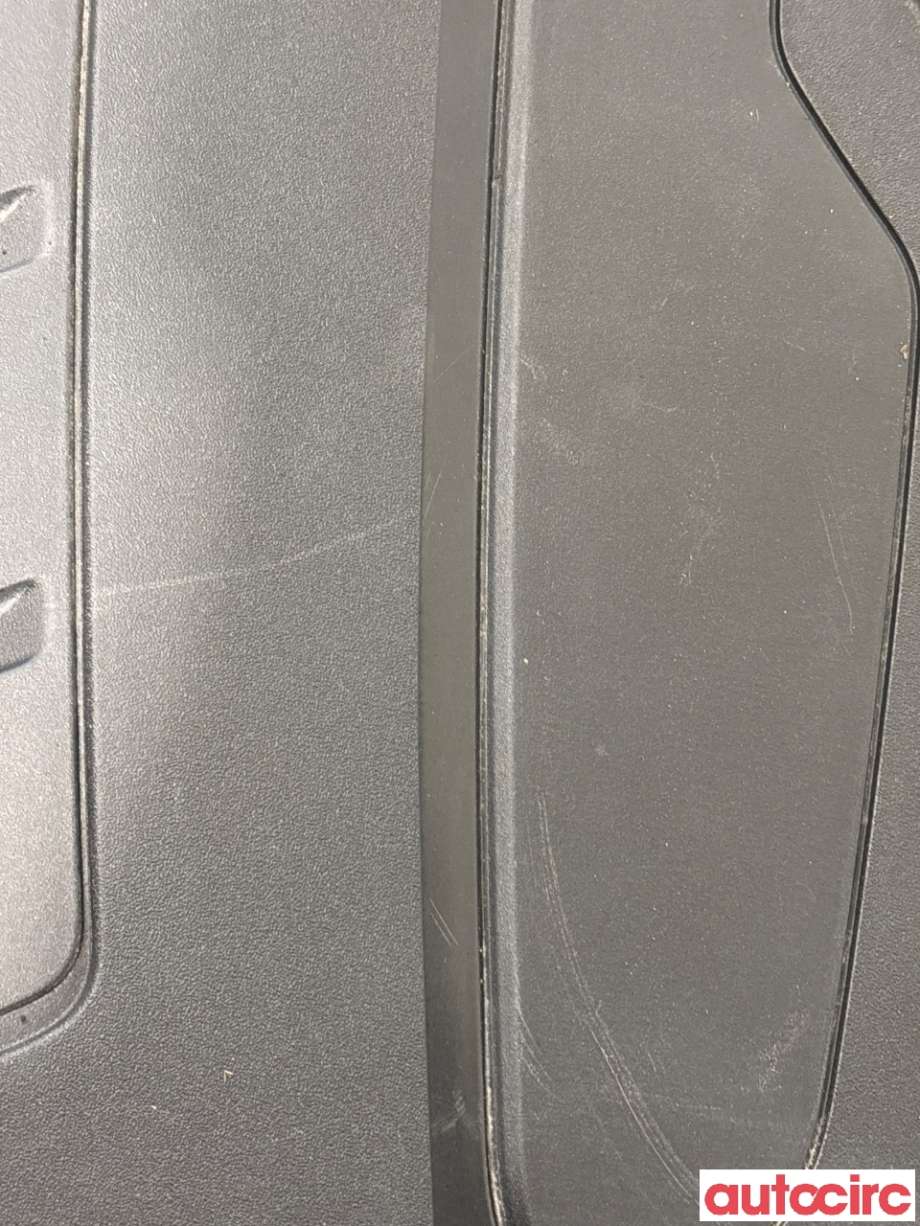 Motordeksel over motor til Audi A4 2007-2014 (Type IV) (B8) (B8) (AUDI|03L103925AB|)