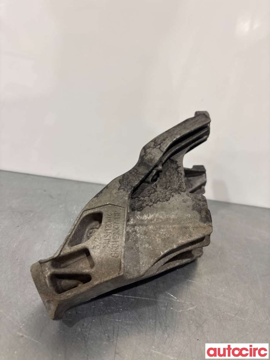 Motorfeste til Audi A4 2007-2014 (Type IV) (B8) (B8) (AUDI|8K0199307BP|)