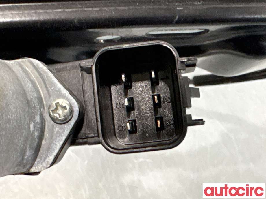 Ruteheis høyre foran til Land Rover Range Rover, Evoque 2011-2019 (Type I)  (LAND-ROVER|LR031660|918957-104|BJ3223270AA)