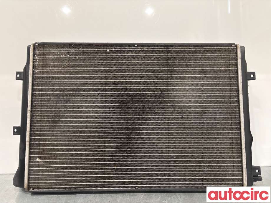 Radiator (automat gir) til VW Tiguan 2011-2016 (Type I, Fase 2)  (VOLKSWAGEN|5N0121253N|)
