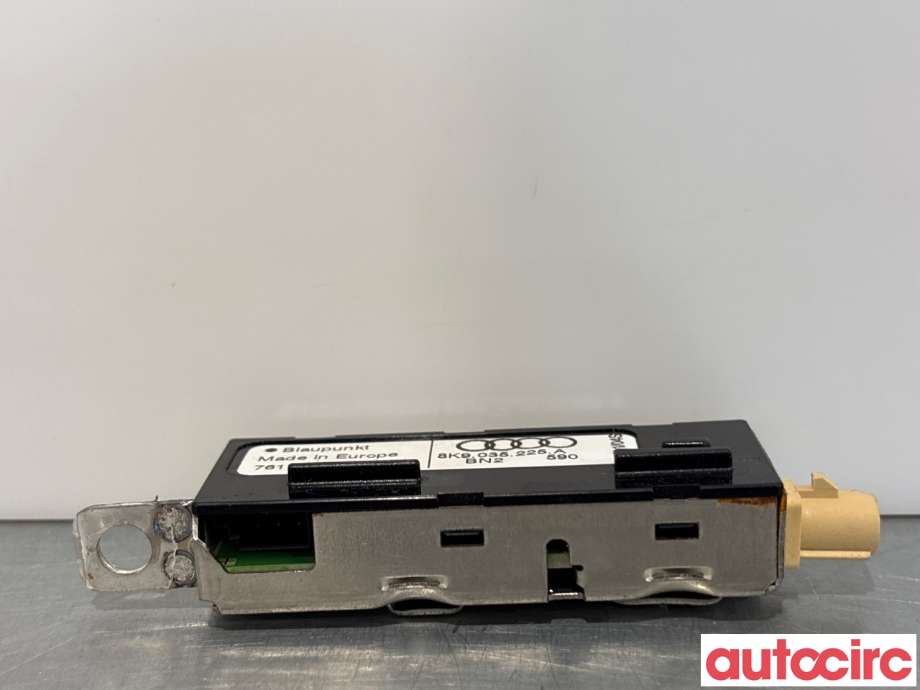 Antenne forsterker til Audi A4 2007-2014 (Type IV) (B8) (B8) (AUDI|8K9035225A|7617310146)