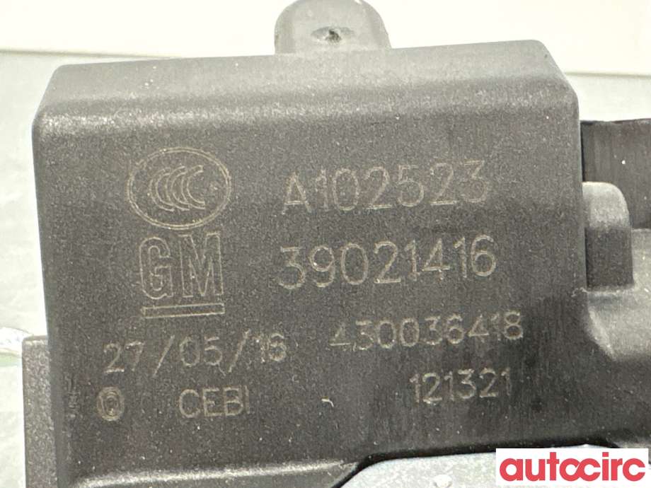 Baklukelås til Opel Astra K 2015-->>  (OPEL|39021416|)