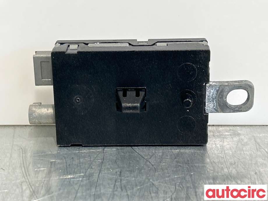 Antenne forsterker til Ford Focus 2014-2018 (Type III, Fase 2) (FORD|1695506||7CP1-18C847-CA)