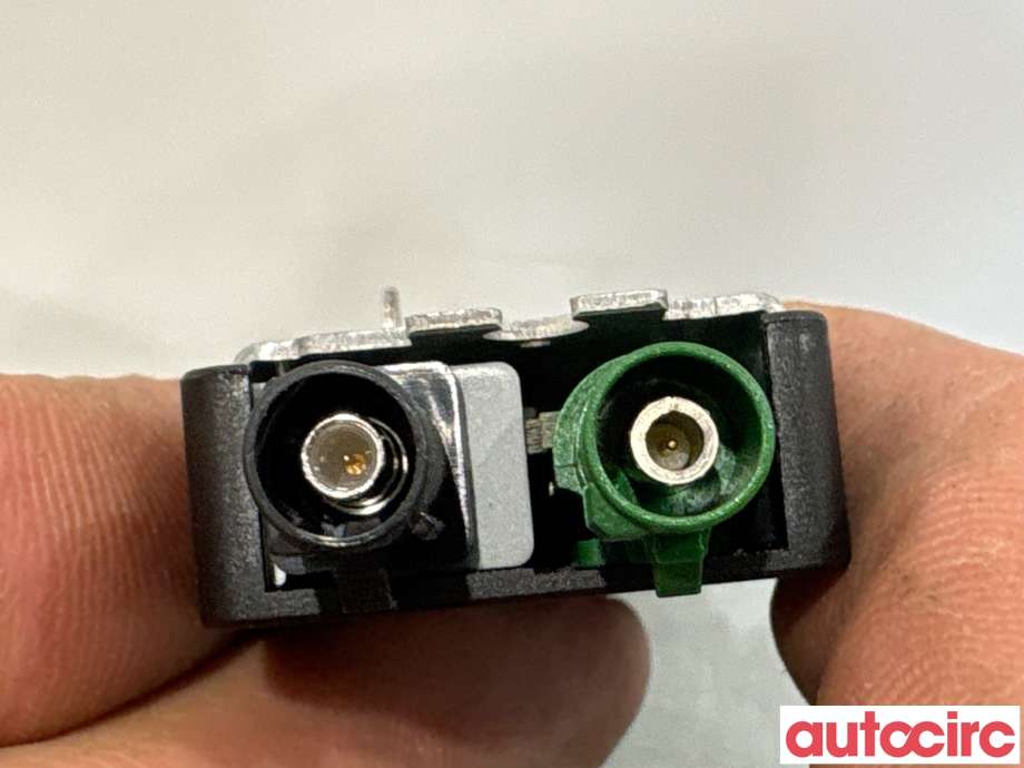 Antenne navigasjon til Opel Ampera-e 2017-->> (Type II)  (OPEL|42623875|421251063)