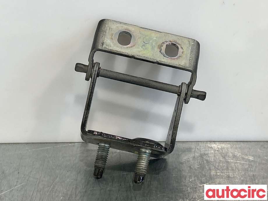 Hengsler til Ford Focus 2014-2018 (Type III, Fase 2)  (FORD|1744700|)