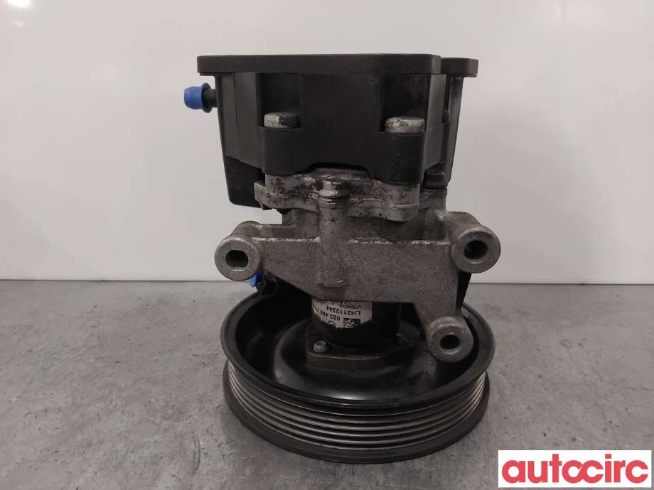 Servo pumpe mekanisk til Mercedes Vito/Viano 2004-2010 (Fase 1) (W639) (W639) (MERCEDES|A0034667101|LH2112244|0034667101)
