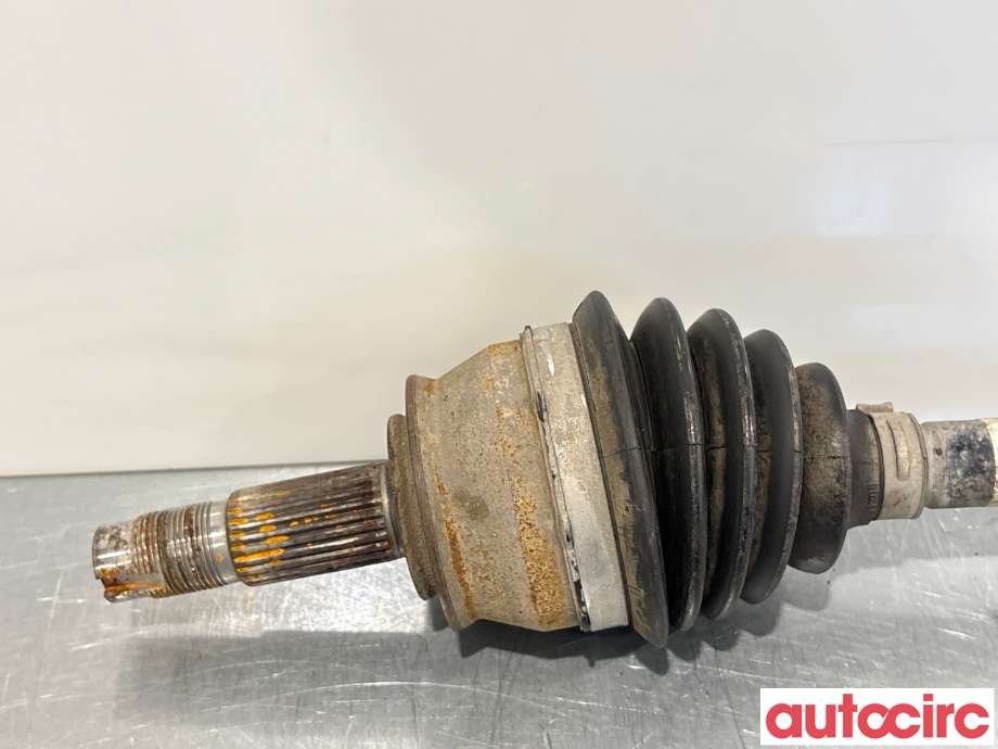 Drivaksel venstre foran til Opel Corsa D 2006-2014  (OPEL|95520473||13320255)