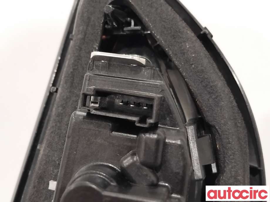 Baklykt høyre indre til Opel Astra K 2015-->>  (OPEL|39032898|81390201|39098789)