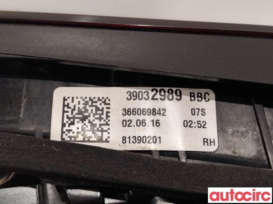 Baklykt høyre indre til Opel Astra K 2015-->>  (OPEL|39032898|81390201|39098789)